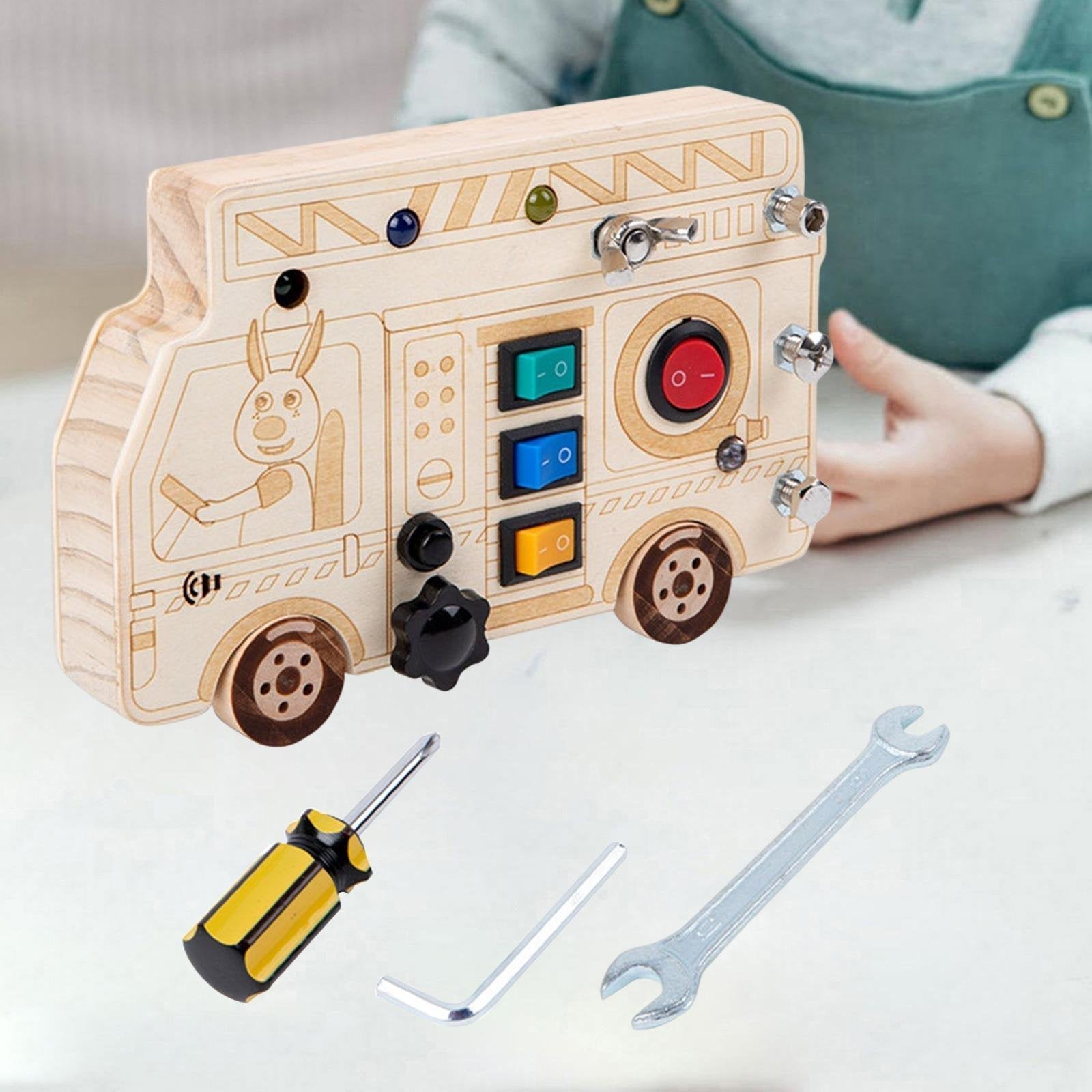 Tableau Montessori - BusyBoardCircuit™ - Camion de pompier - Au Coin Maman